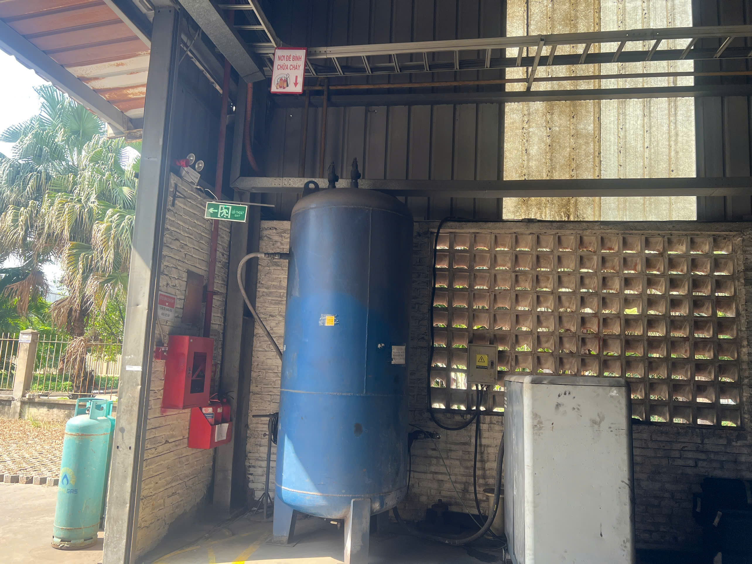 Fire Extinguisher 2